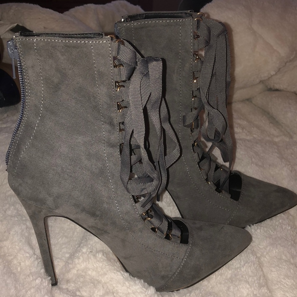 Tie up heels from Windsor